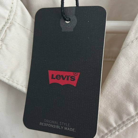 Levi’s Women’s Jumpsuit Sz M NWT beige/ off white - Picture 4 of 10